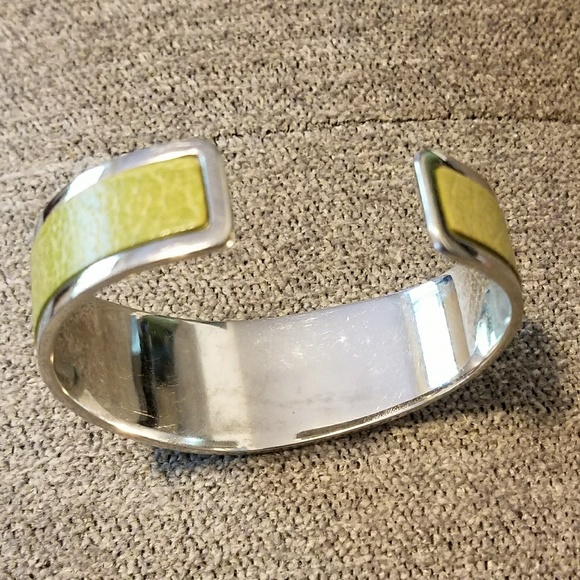 Cuff bracelet - Picture 3 of 4