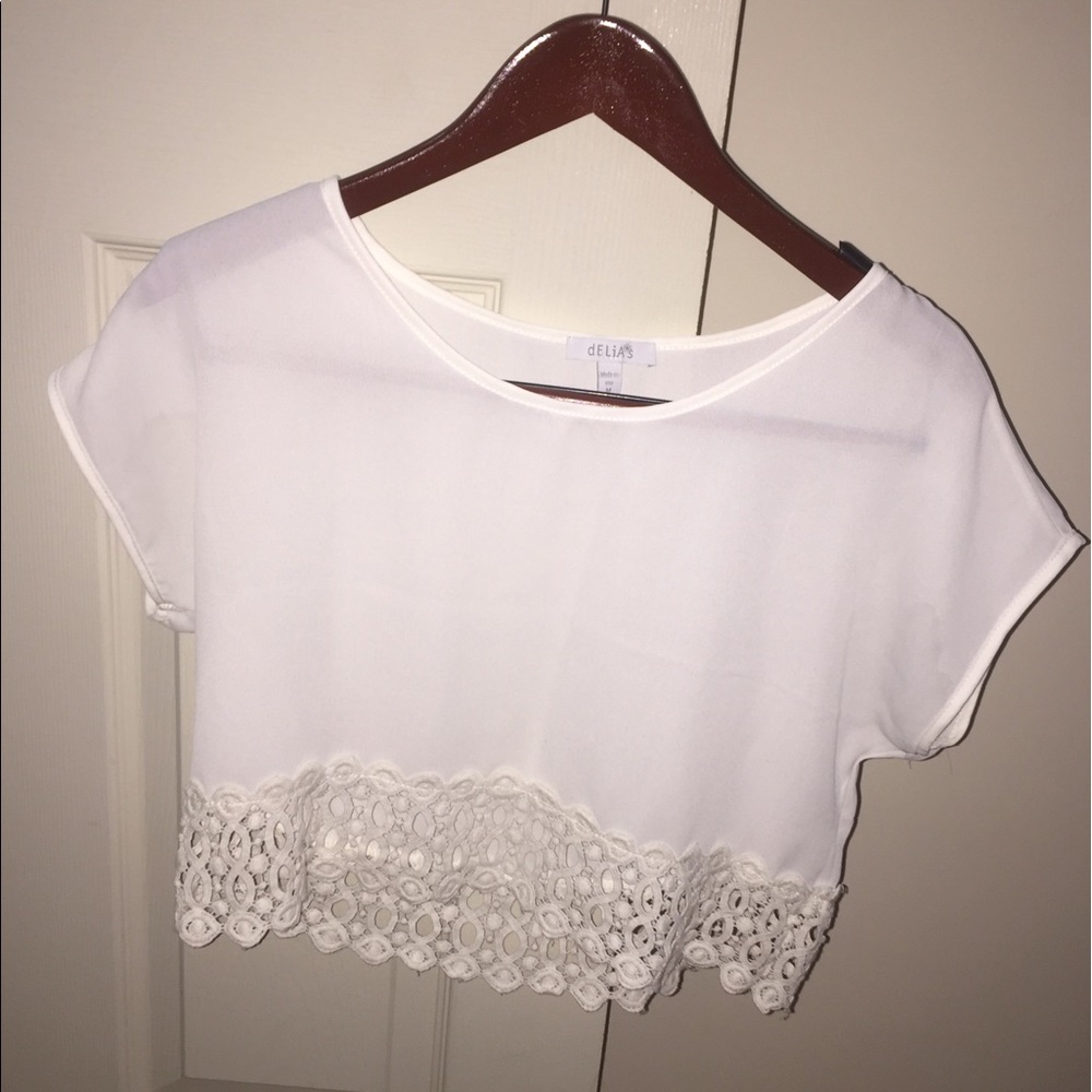 Delia white top