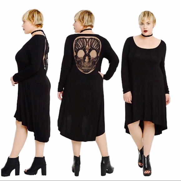 Hot Topic Dresses & Skirts - 💀Black Long Sleeve Skull Back Hi-Lo Dres💀
