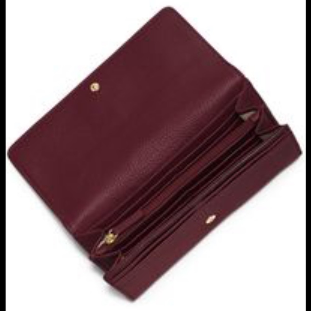 ❣️❣️Michael Kors Wallet❣️❣️ - Picture 2 of 4