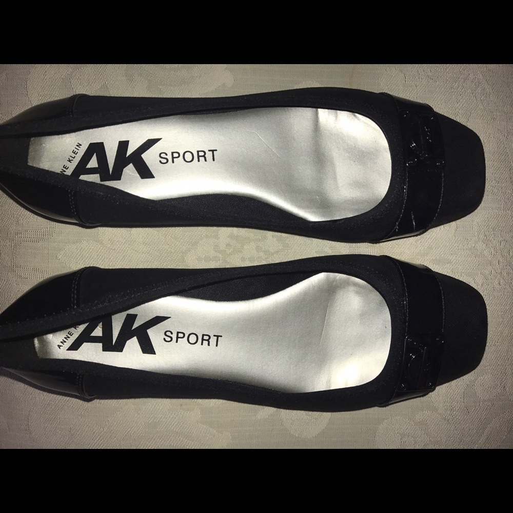Black Shoes