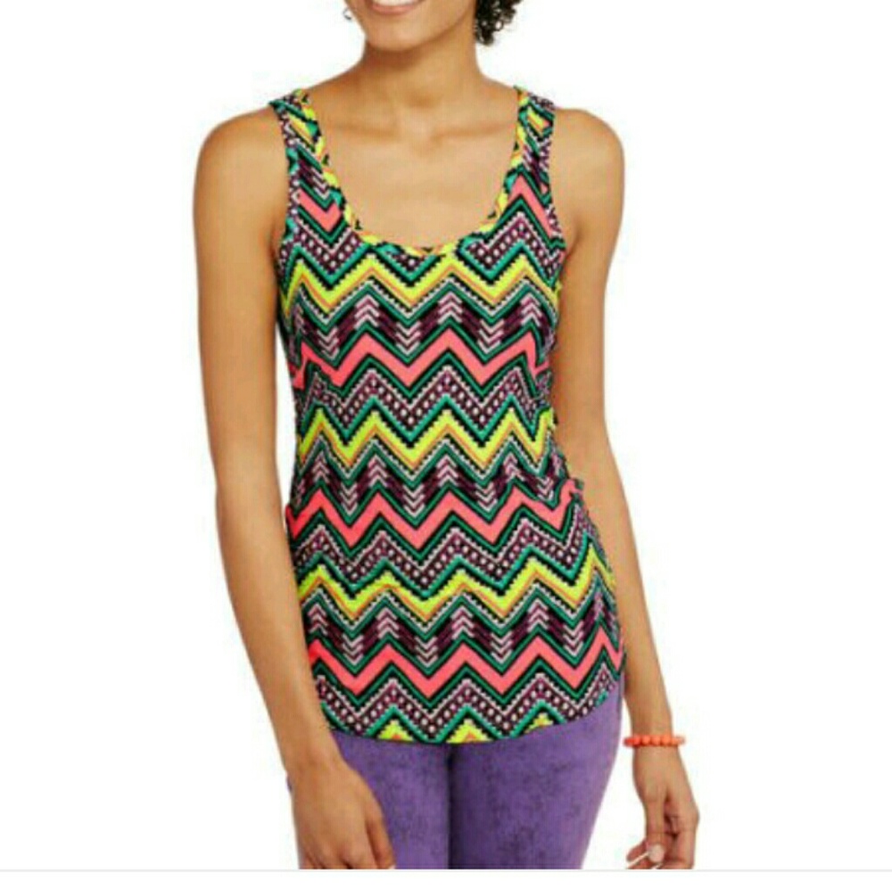 4 for $12 no boundaries scoop neck tank soft l xl