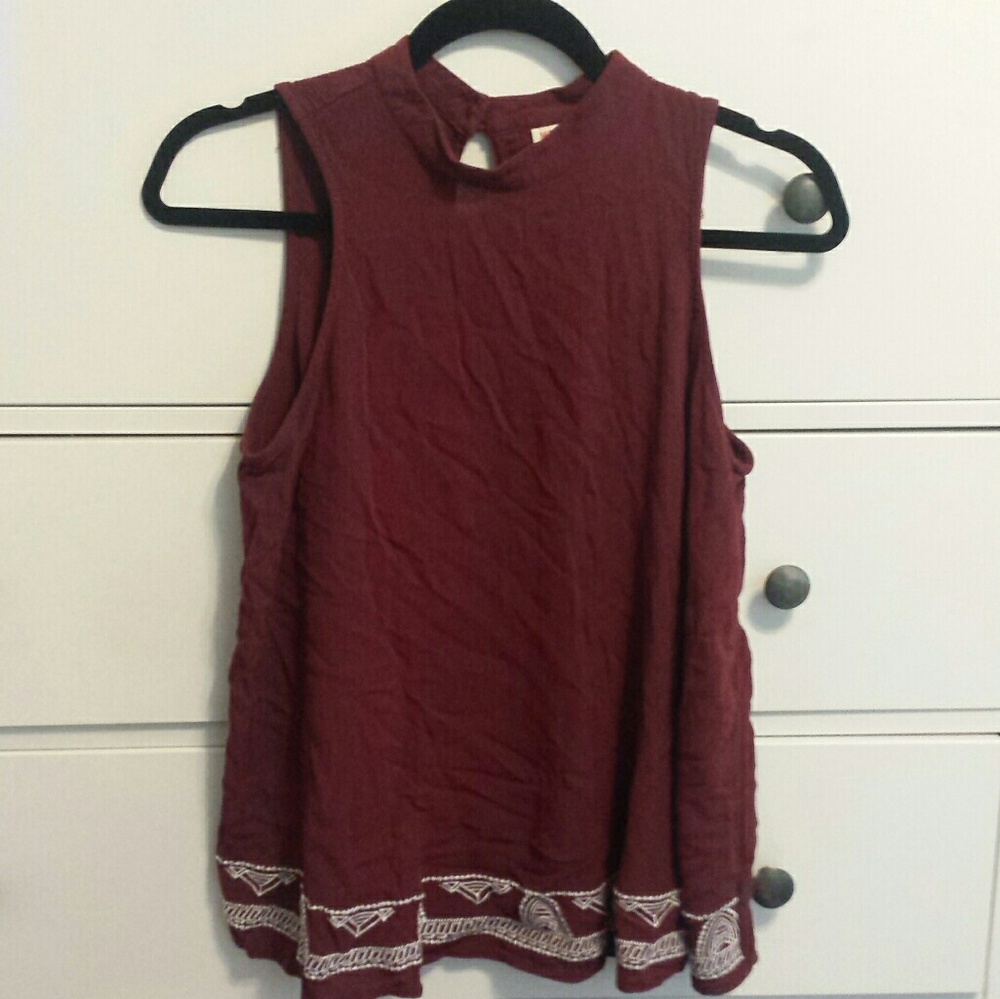 Mossimo maroon top