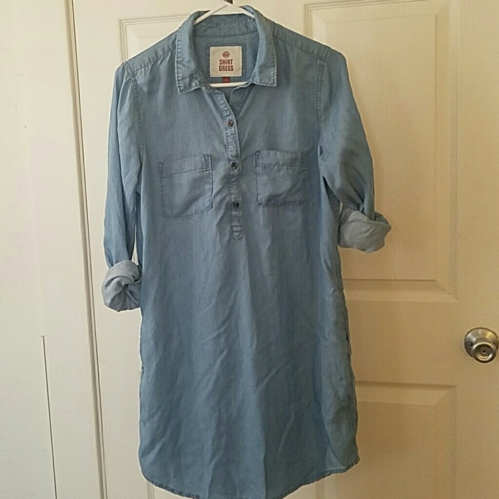 Denim shirt dress with pockets