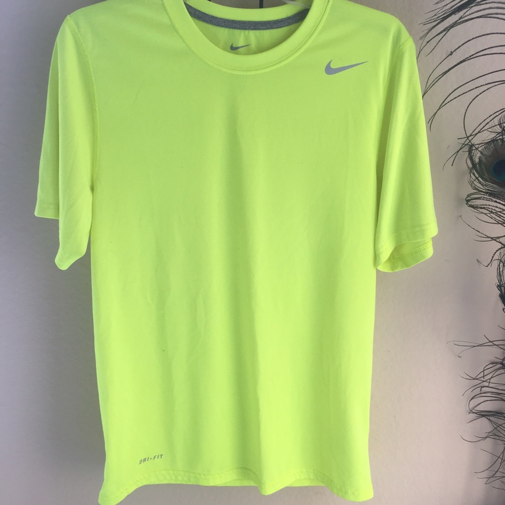 Nike Dri-Fit - Picture 2 of 2