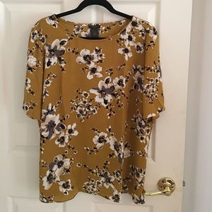 Ann Taylor short sleeved blouse