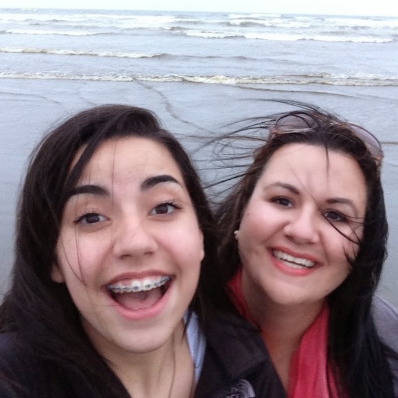 Meet your Posher, Julia - Picture 1 of 1