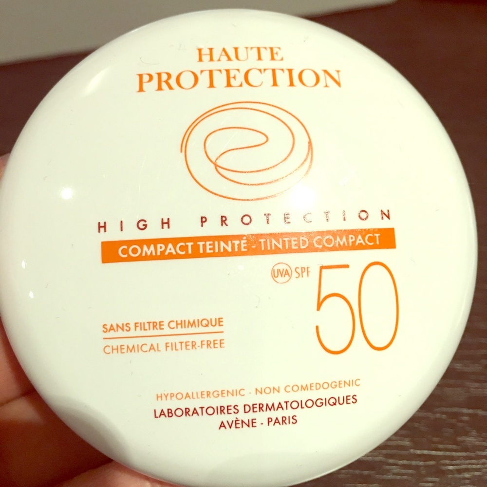 Avene High Protection Tinted Compact with SPF 50