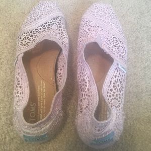 lavender crochet toms