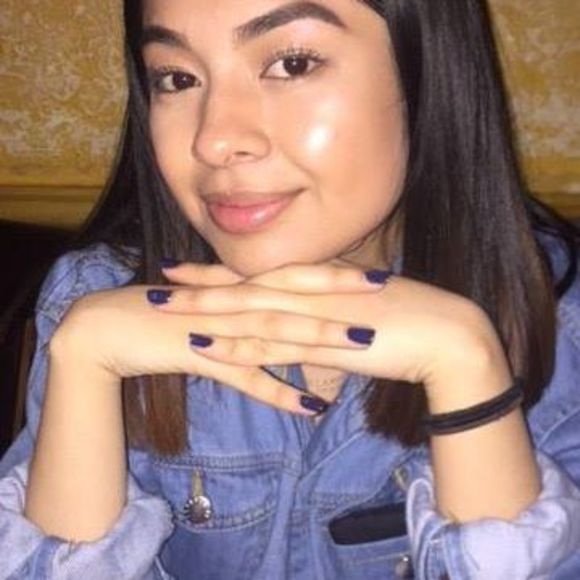 Meet your Posher, Daniela - Picture 1 of 1