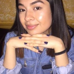 Meet your Posher, Daniela