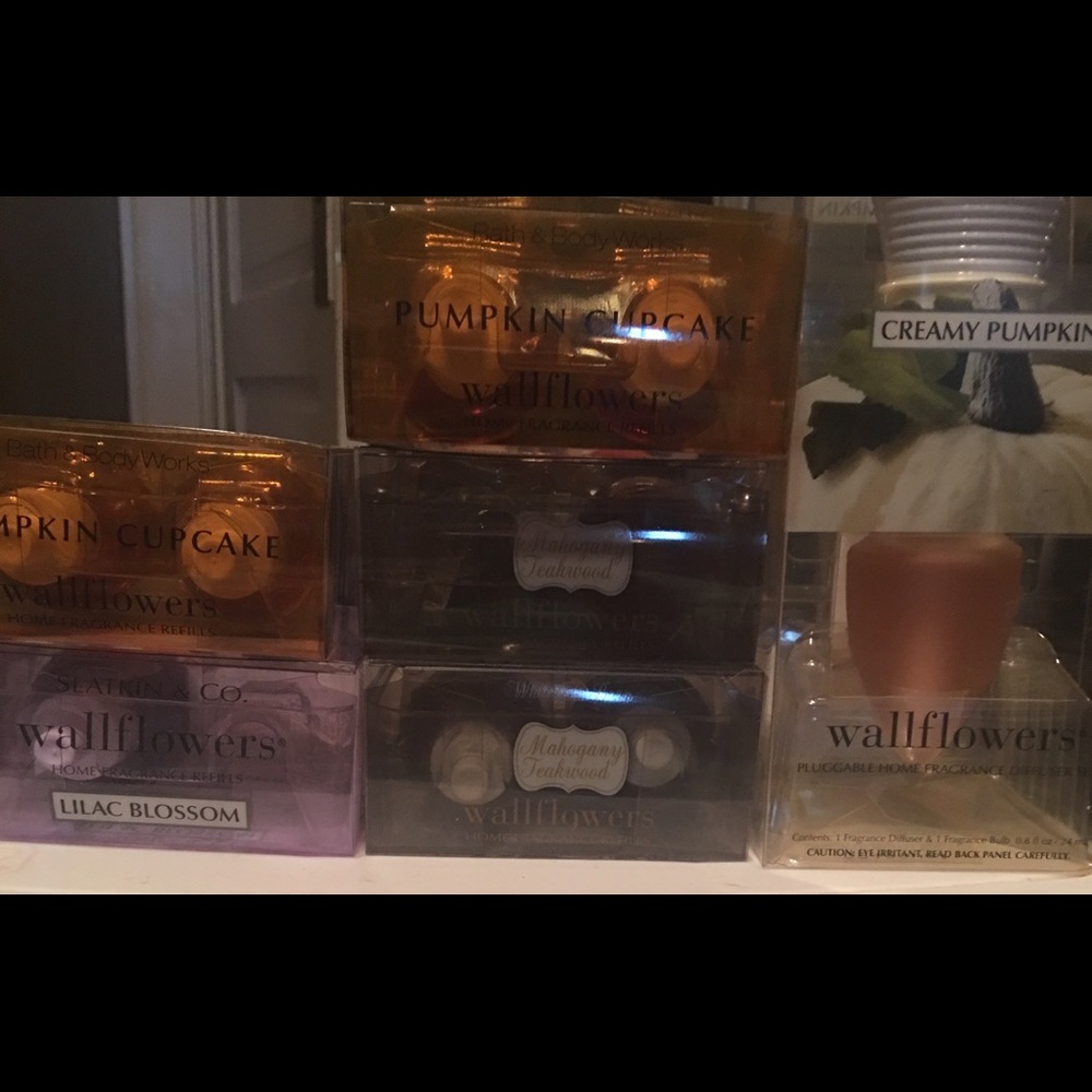 Bath and body works wallflowers