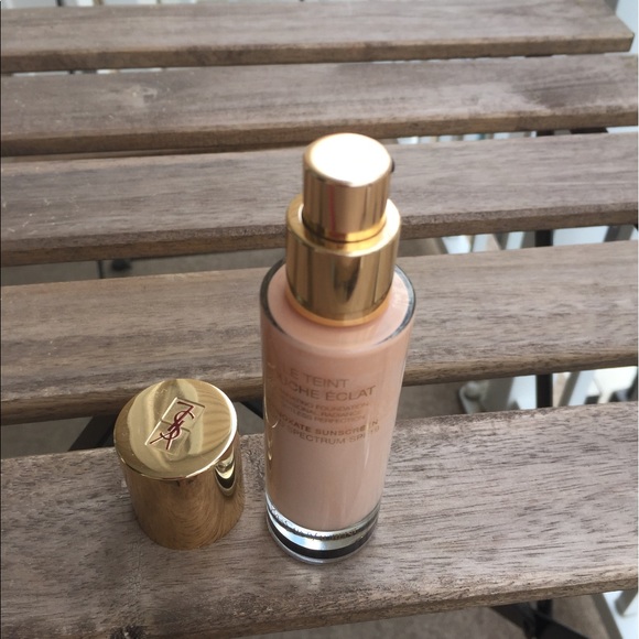 Yves Saint Laurent Other - YSL foundation