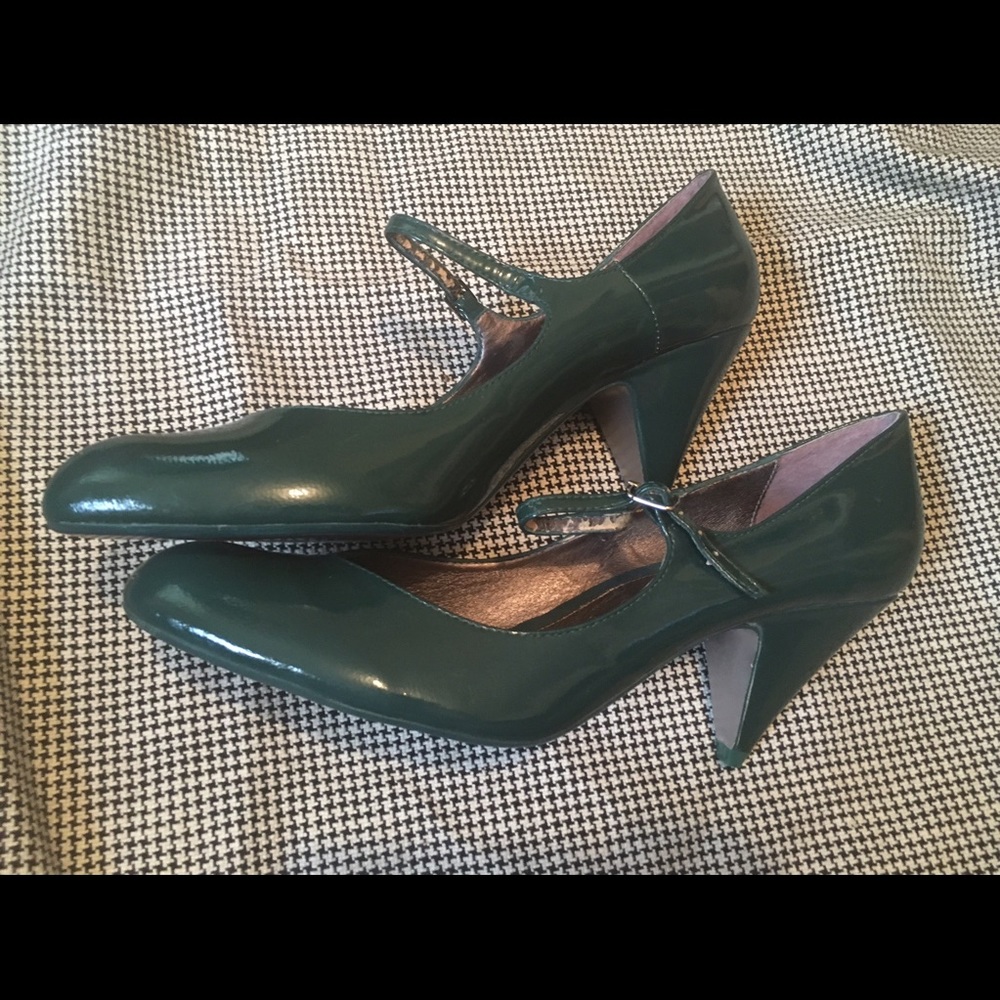 Poetic License Peacock Green Heels