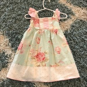 Amazing Vintage Floral Toddler Dress
