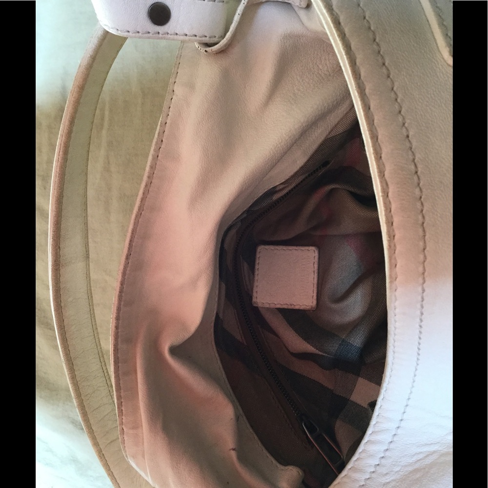 Authentic Burberry White Cross Body Handbag-Used - Picture 5 of 8
