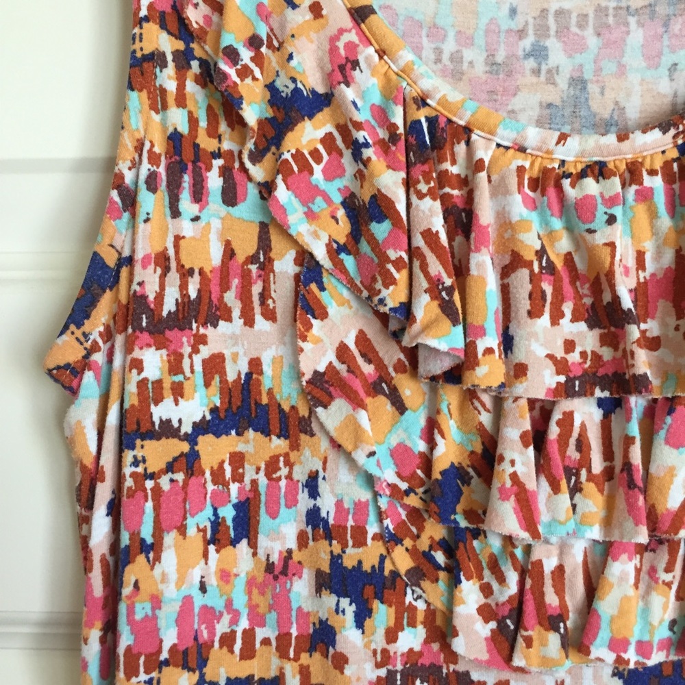 Sleeveless Ruffle Top - Picture 3 of 4