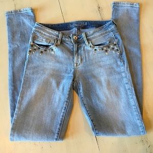 Skinny Jeans 🍒 offers welcomed