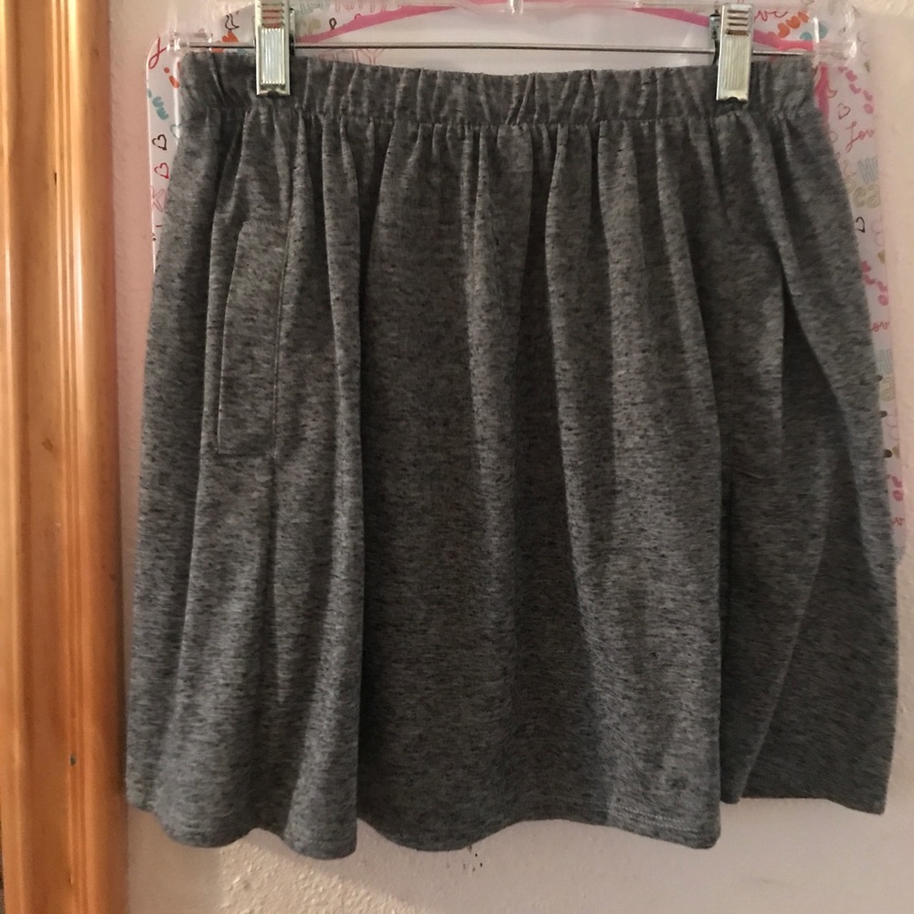 Skater shirt with pockets!