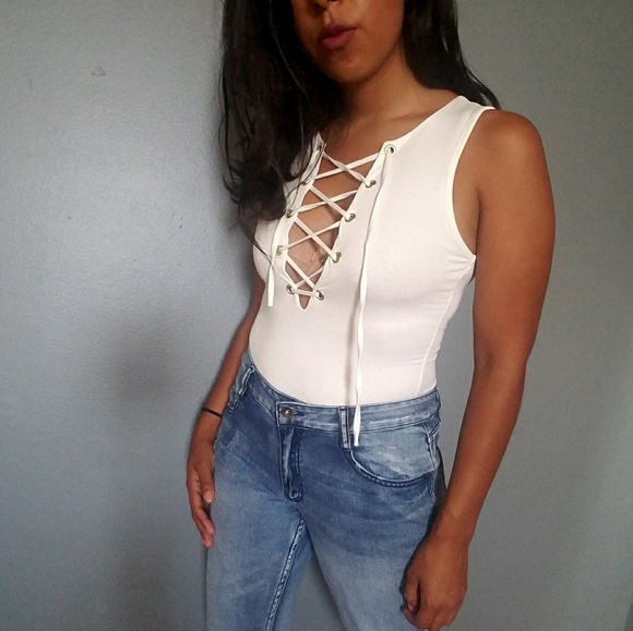 2FOR $20| DELIGHTED IVORY LACE UP BODYSUIT - Picture 3 of 7