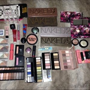 Make up bundle