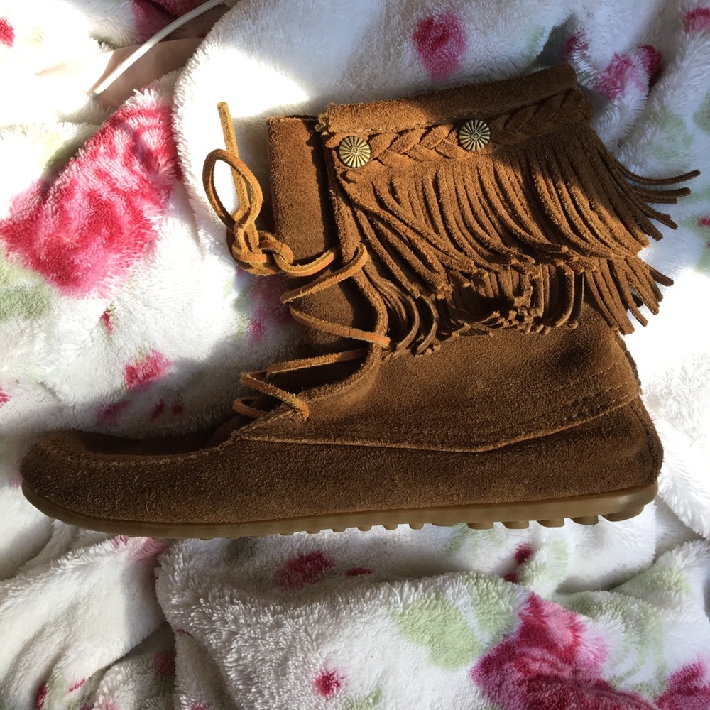 Minnetonka moccasin booties