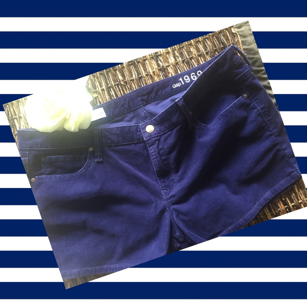 GAP 1969 blue corduroy shorts ECU Size 33