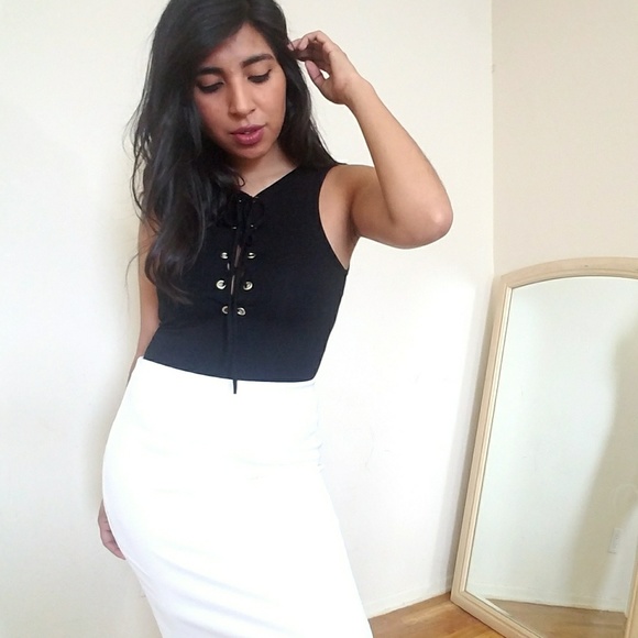 DELIGHTED BLACK LACE UP BODYSUIT - Picture 6 of 6