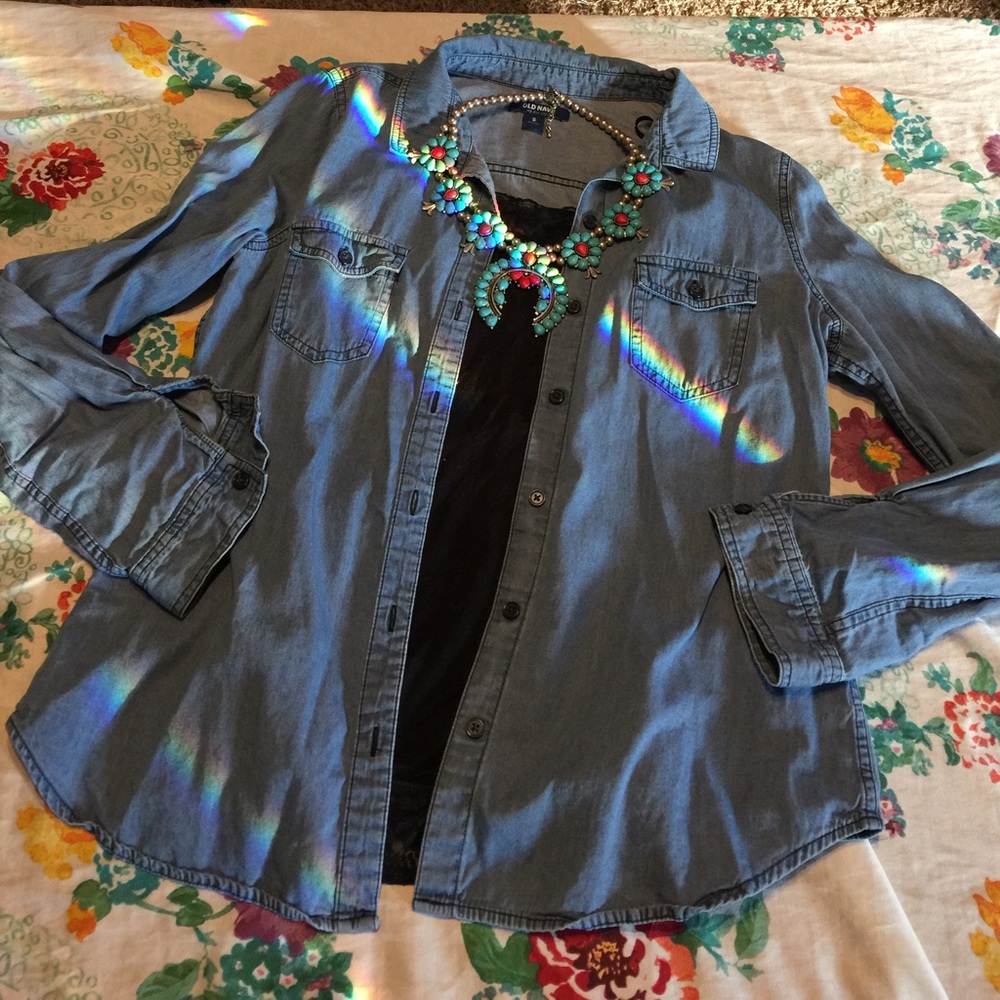 🇺🇸❤️Sale❤️🇺🇸 Old Navy Chambray Shirt - Picture 1 of 5