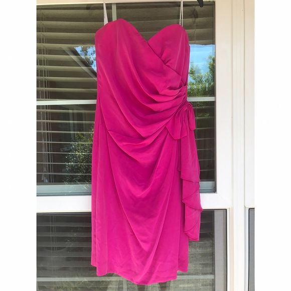 Dresses & Skirts - NET VINTAGE Hot Pink Strapless Dress Dresses & Skirts - NET VINTAGE Hot Pink Strapless Dress