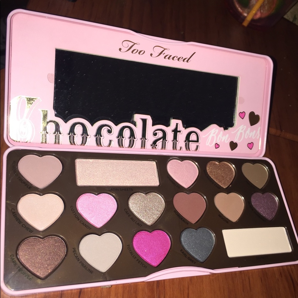 NWT Too Faced Chocolate Bon Bon palette - Picture 5 of 5
