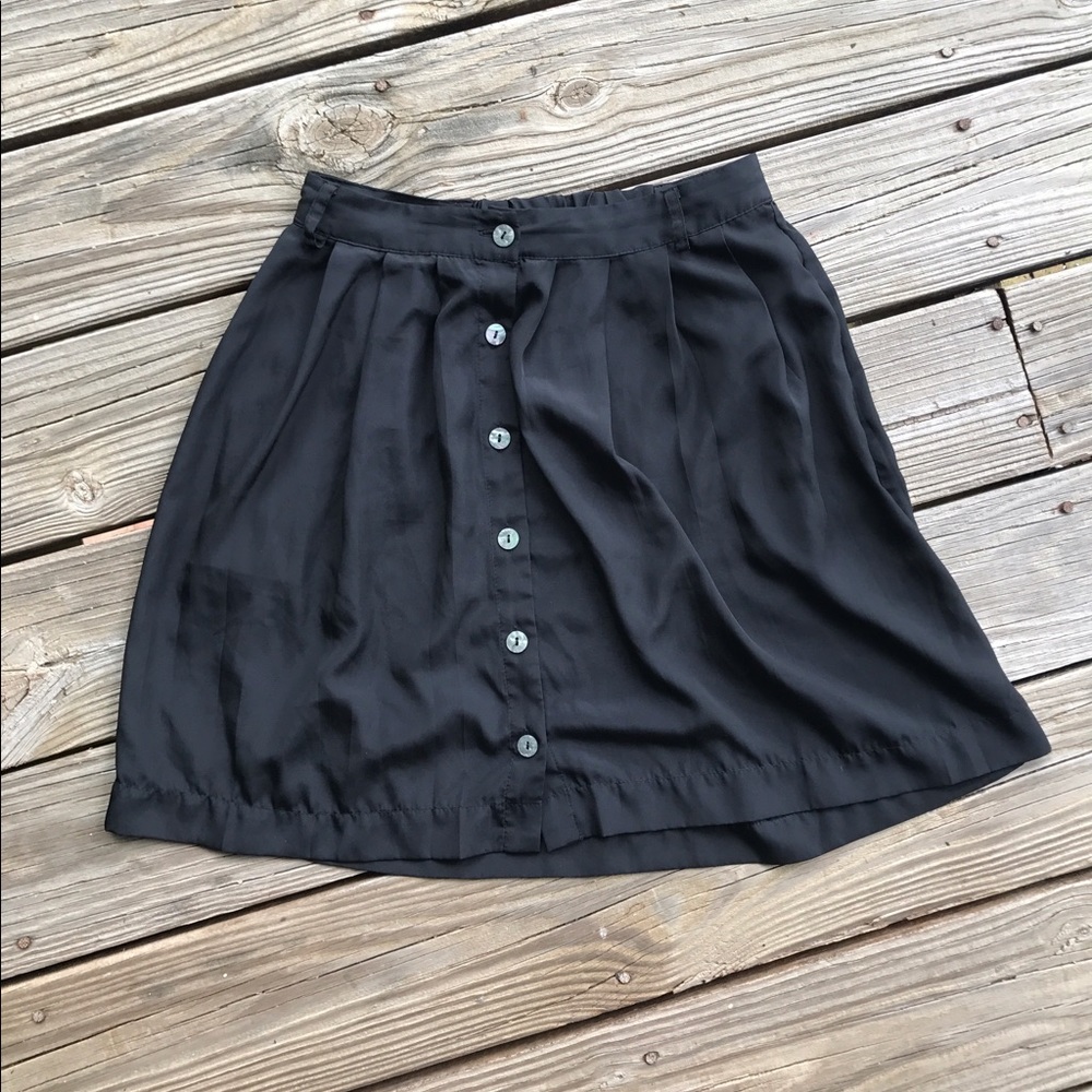 Black botton down Xhilaration skirt