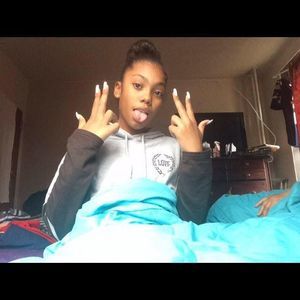 Meet your Posher, Ashley