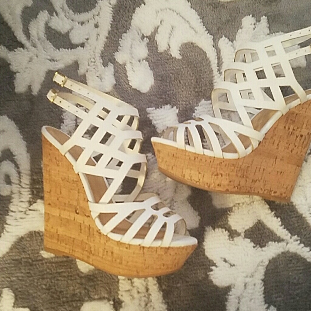 White wedges