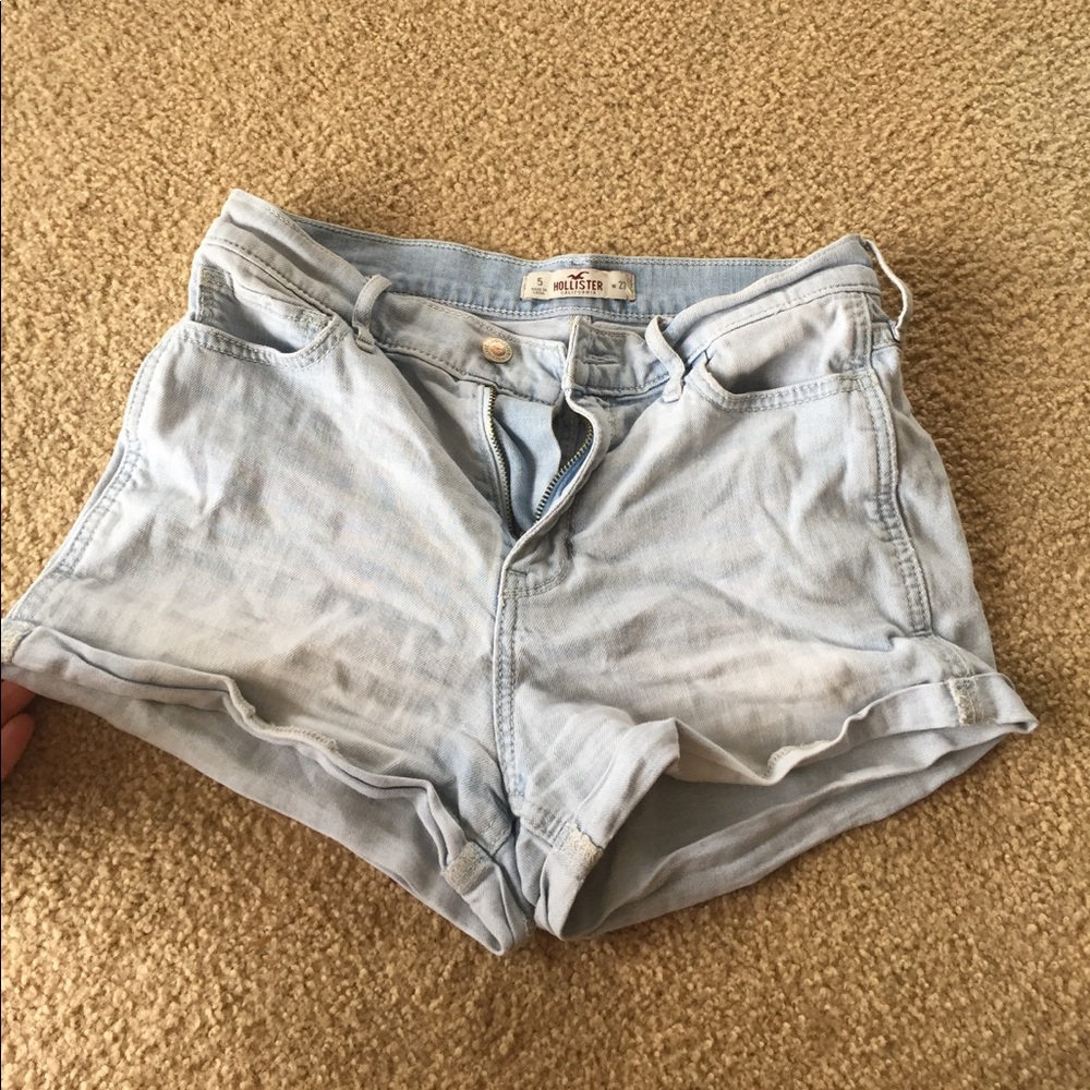 Hollister light jean high waisted shorts (size 5)