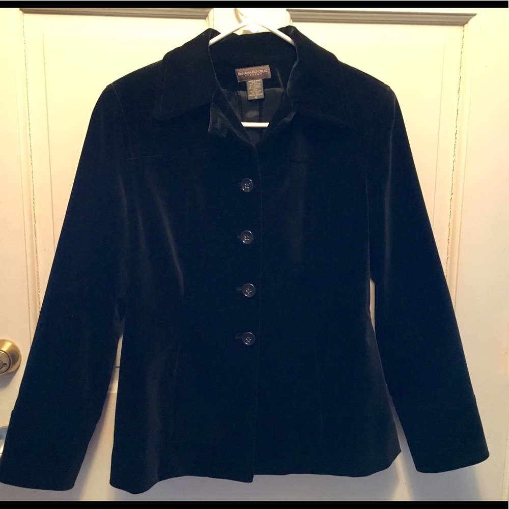 Gorgeous Banana Republic black velvet blazer! Sz 4