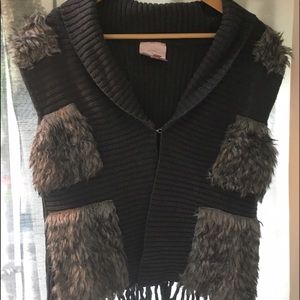 Reduced! Romeo & Juliet. Sassy charcoal knit vest