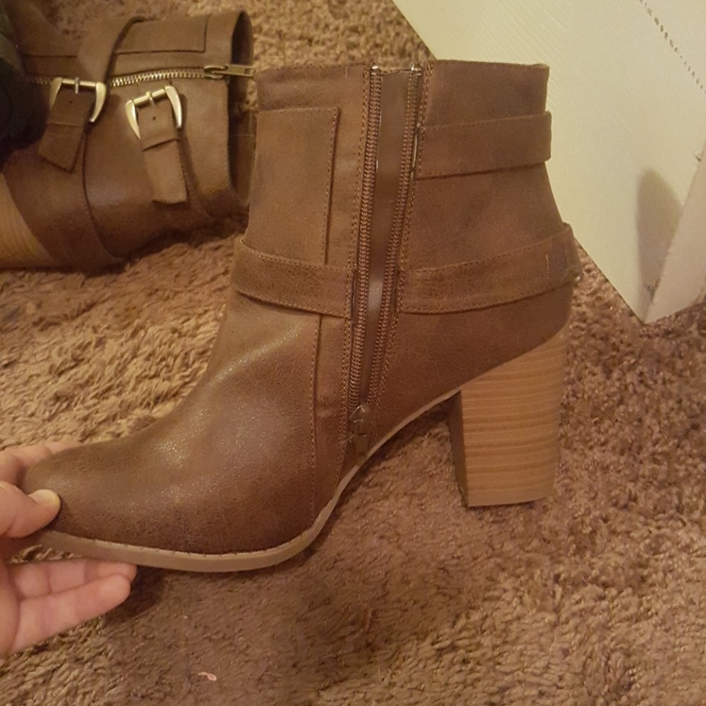 Ankle boots