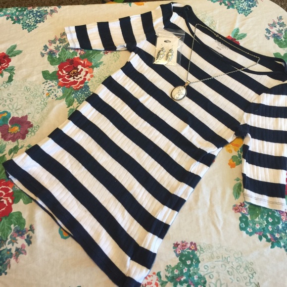 Old Navy Tops Sale Old Navy White And Navy Top Poshmark
