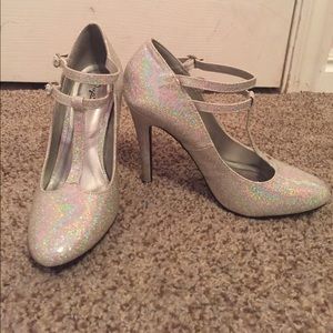 Size 7&1/2 glittery high heels
