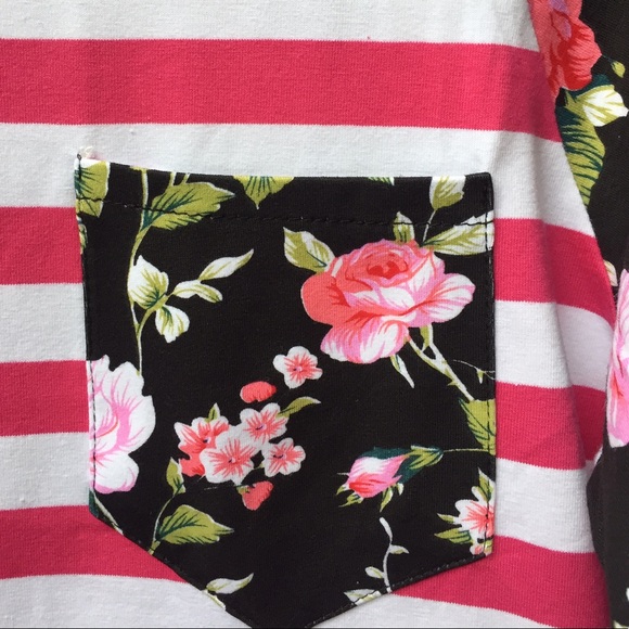 Flowers and stripes top - Picture 3 of 8