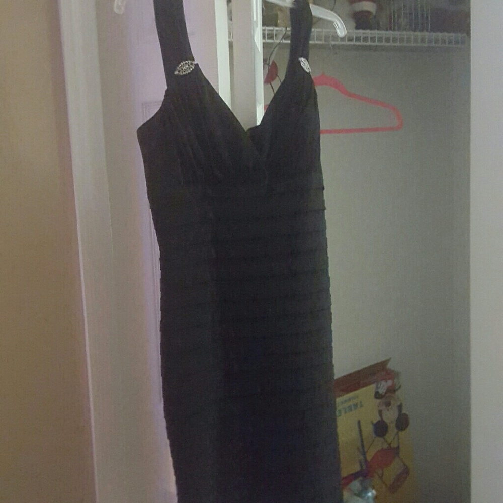 Black bodycon dress, worn once, price firm