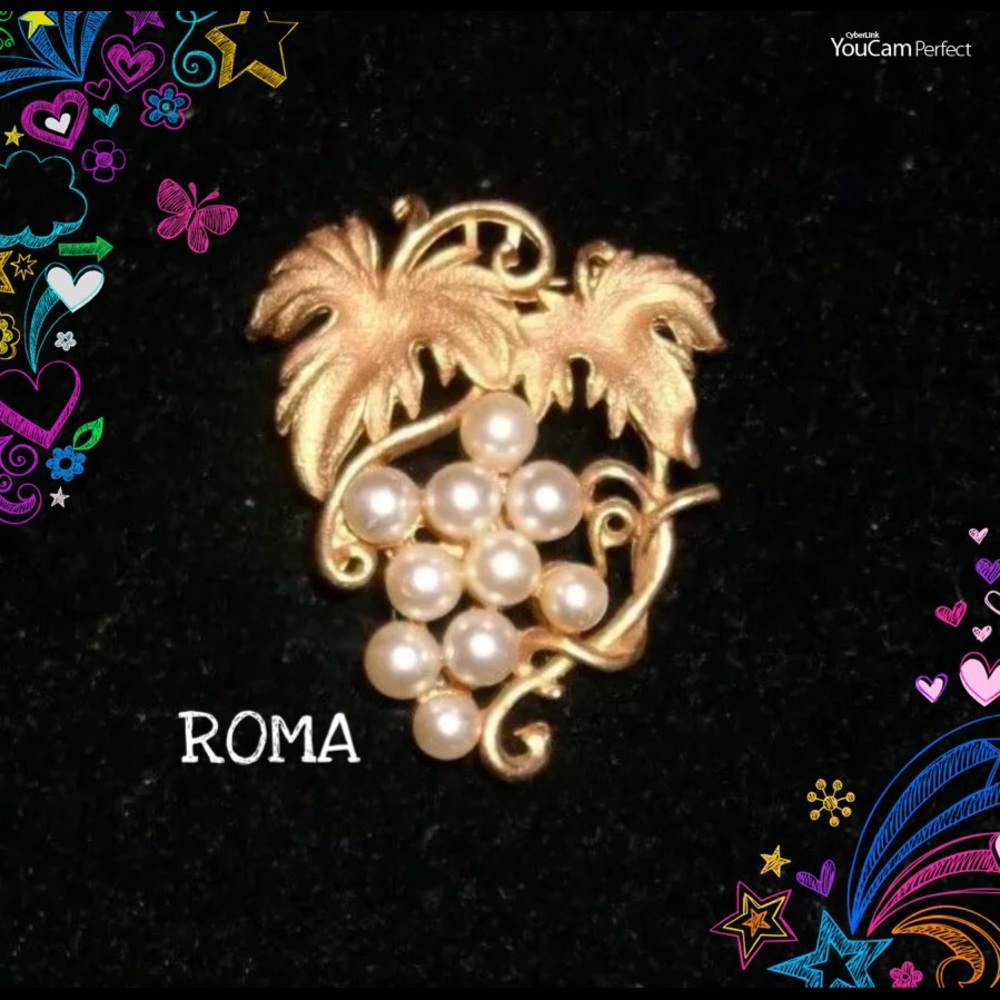 ROMA GRAPE 🍇 CLUSTER BROOCH