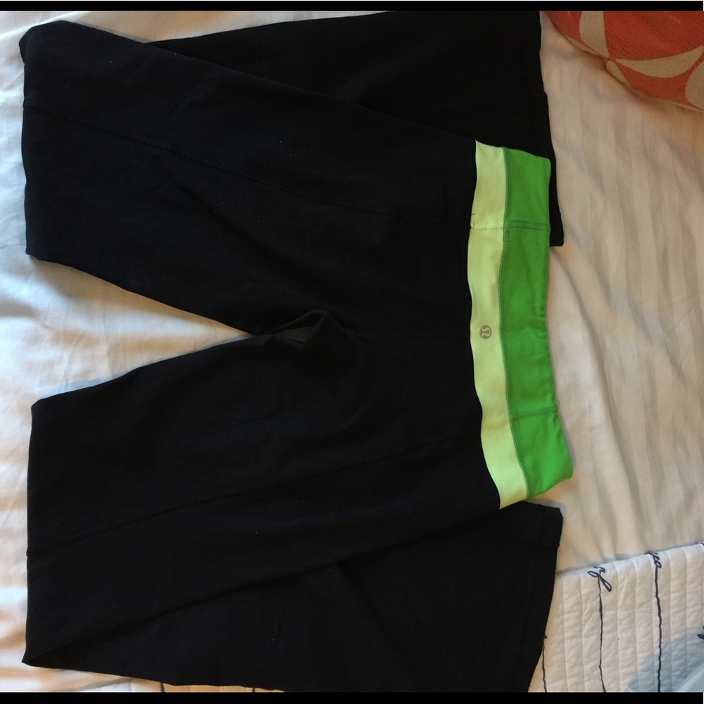 Small lulu lemon workout pants