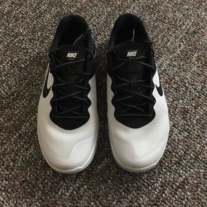 Women's Nike Metcon 2 - Size 9