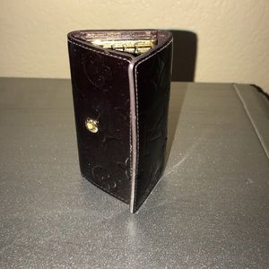 Louis Vuitton 4key holder amarante vernis