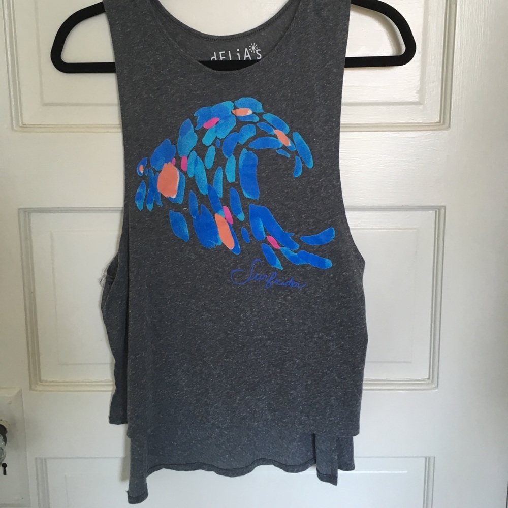 Muscle tee