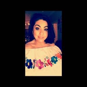 Meet your Posher, Laura