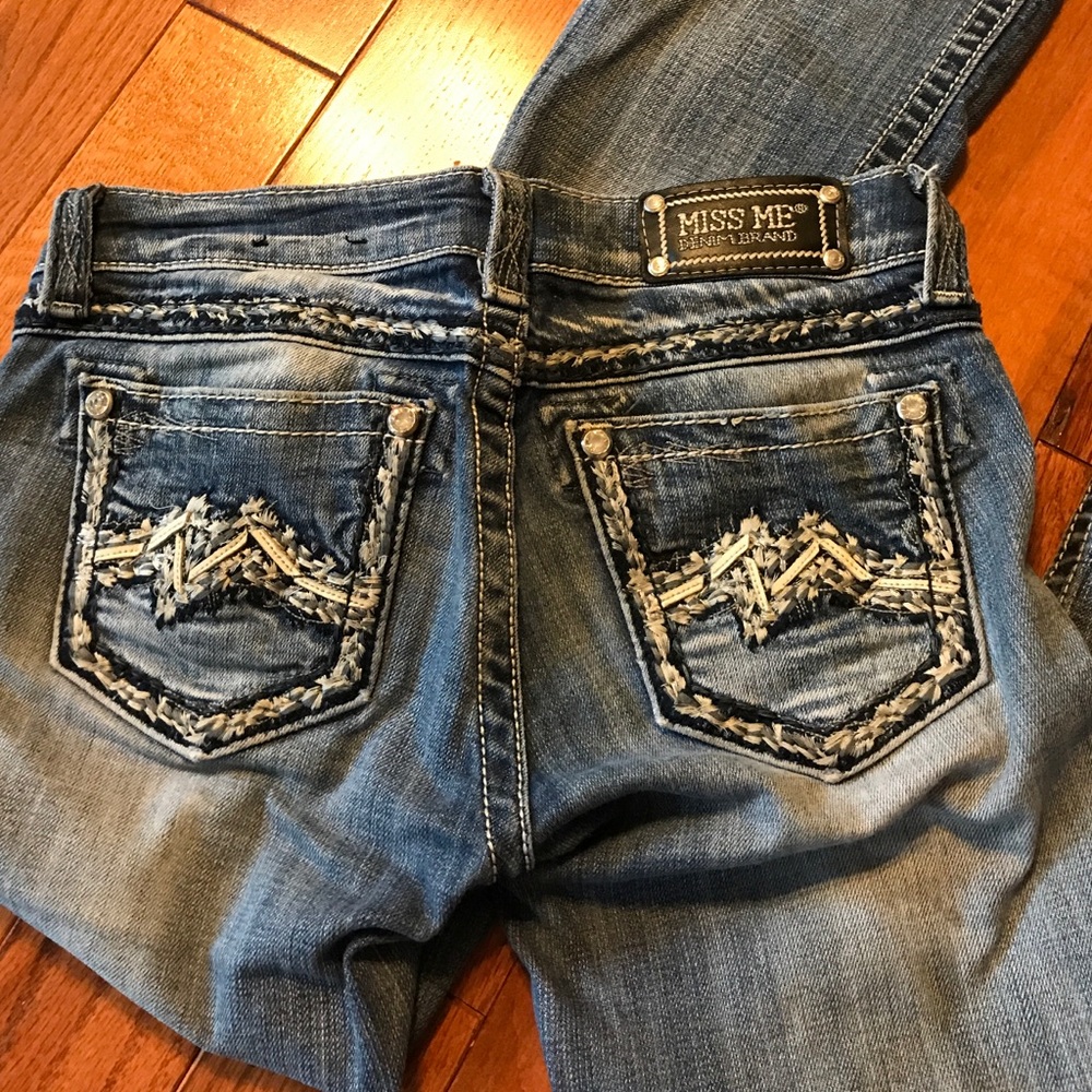 Miss me size 25x33 jeans