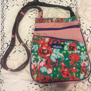Floral and chevron Kavu crossbody
